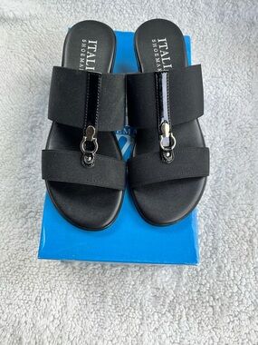 Italian Shoemakers Black Dual-Strap Slide Sandals